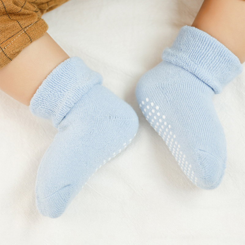 6 ペアの厚みのあるフリース子供用靴下 0-5 歳の幼児用居 - Unisex Baby Socks Non Slip のレビューと価格